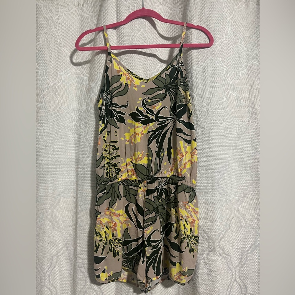 Vince Camuto (Swim) Romper in Yellow and Green Floral ~ Size M/L